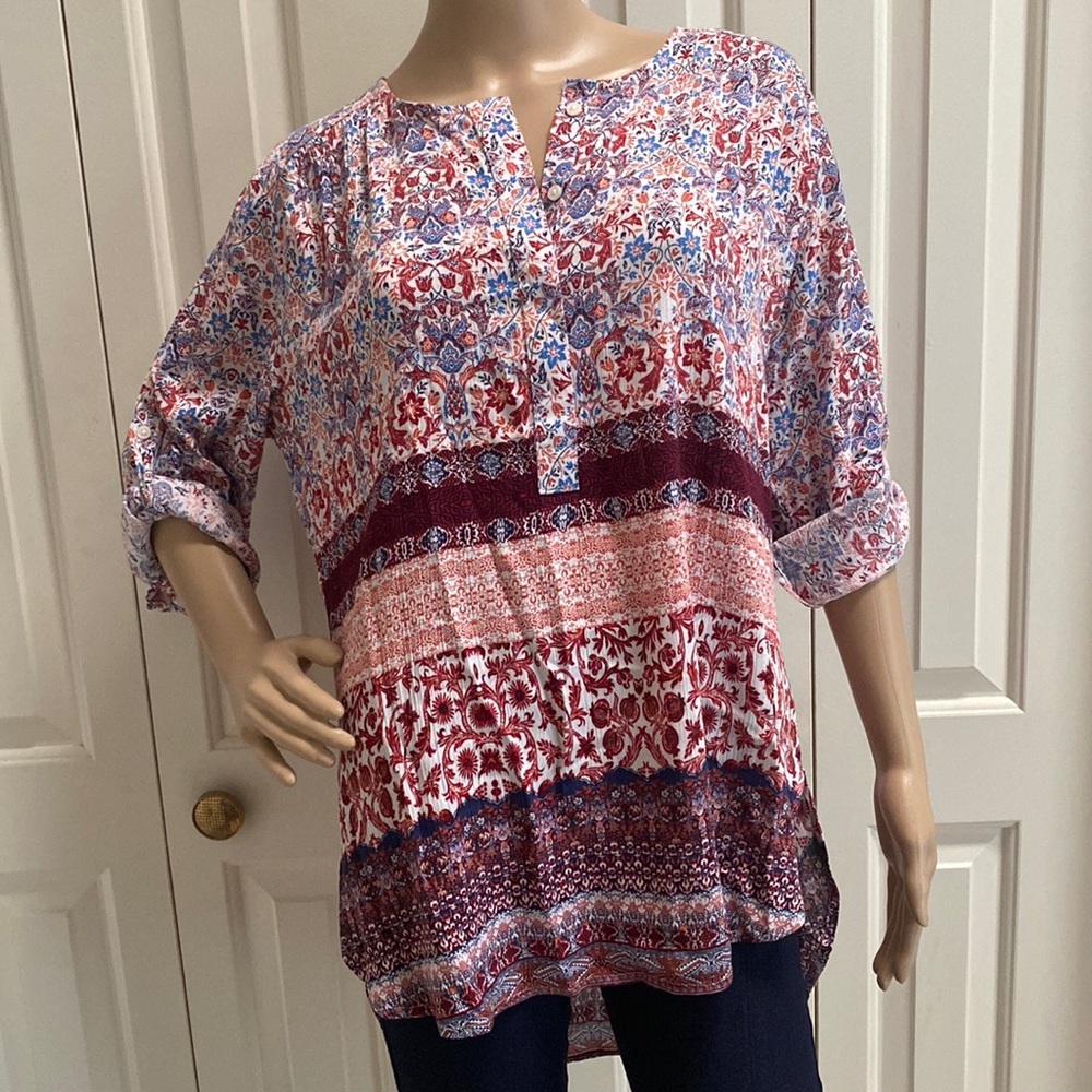NWT Nine West Jeans Womens L Tapestry Lucy Blouse. So beautiful and soft.